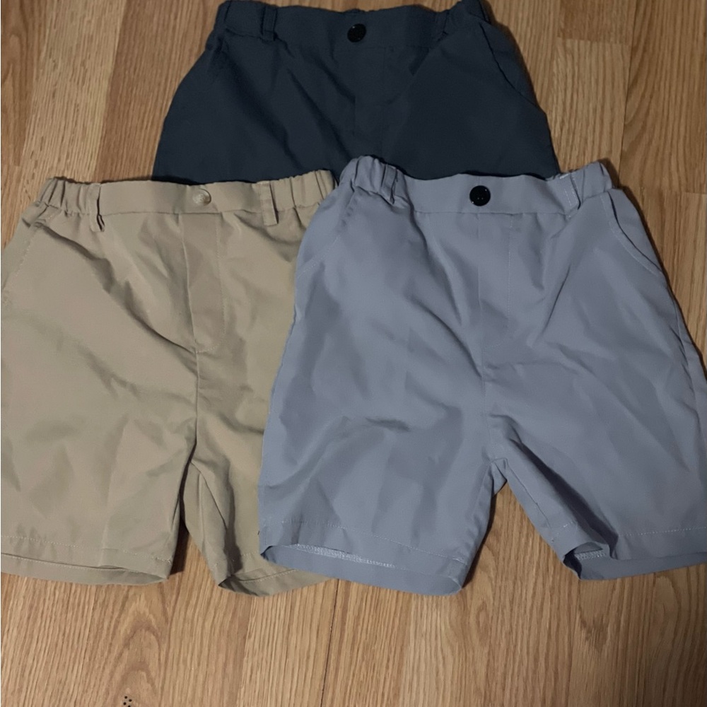 Set of 3 Boys Size 7 Shorts in Various Colors